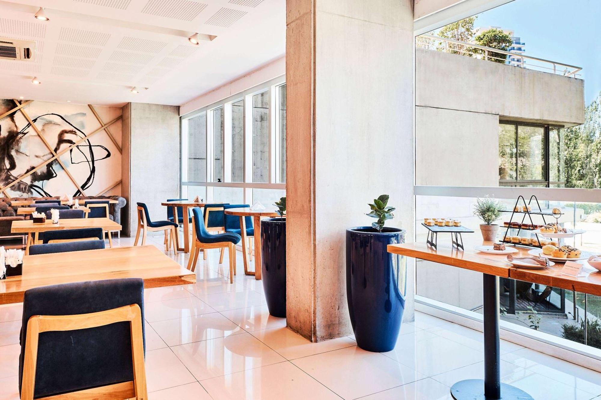 Hotel Dazzler By Wyndham 4*